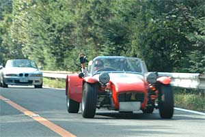 オープンカー同士のすれ違い